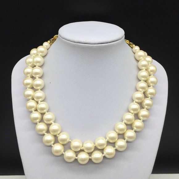 Carolee Jewelry - Vintage Carolee Faux Pearl Beaded Necklace